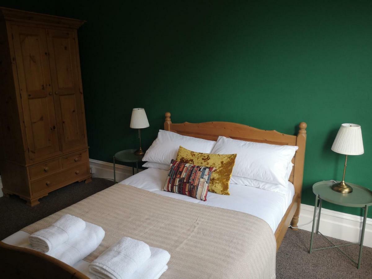 2 Bedroom Apartment At Kent Escapes Short Lets & Serviced Accommodation Kent, Bouverie Escape Folkestone With Wifi Экстерьер фото